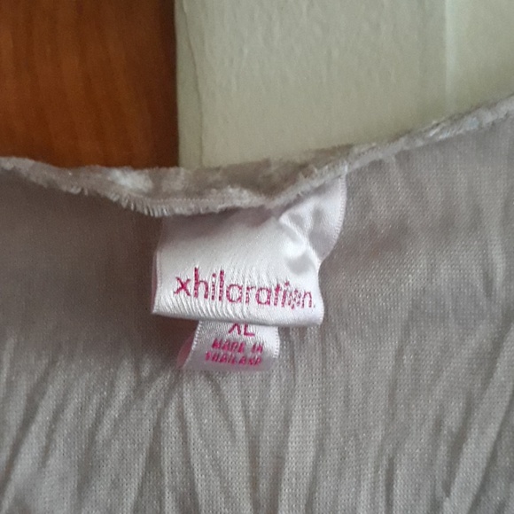 Top - Picture 2 of 5